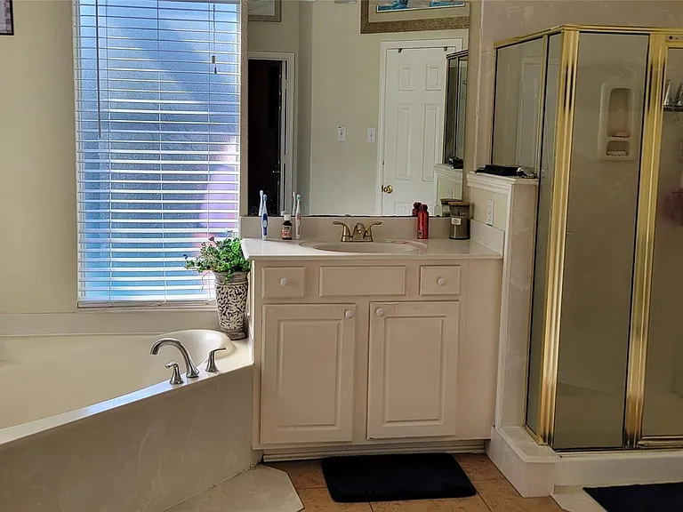 235 Rustic Oaks Dr — Photo 8