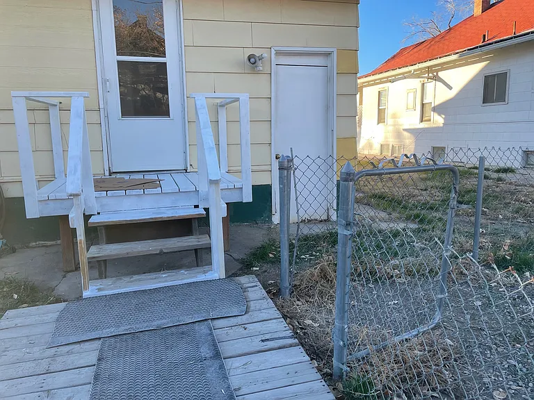 922 Colorado Ave — Photo 6