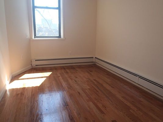 5th image of 3305 Broadway #F2