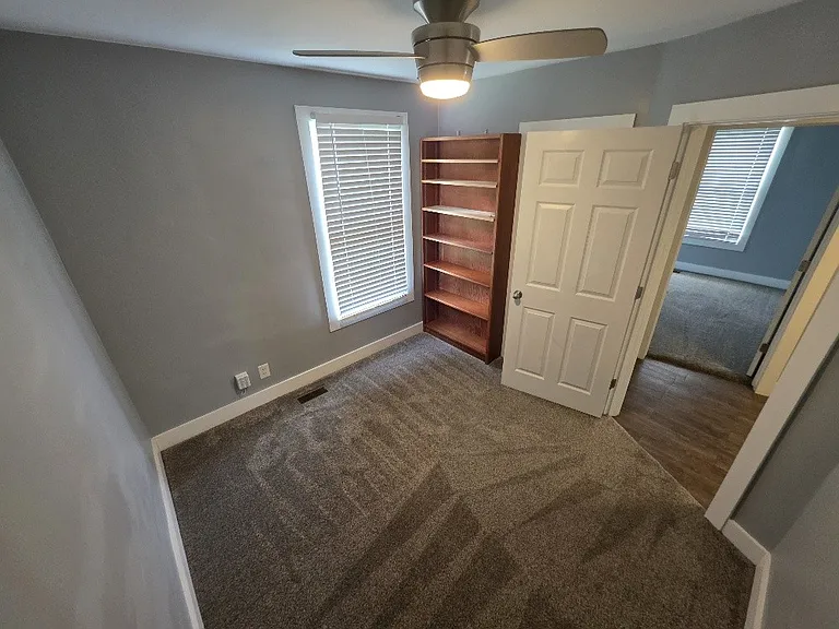 325 Cherry St — Photo 17