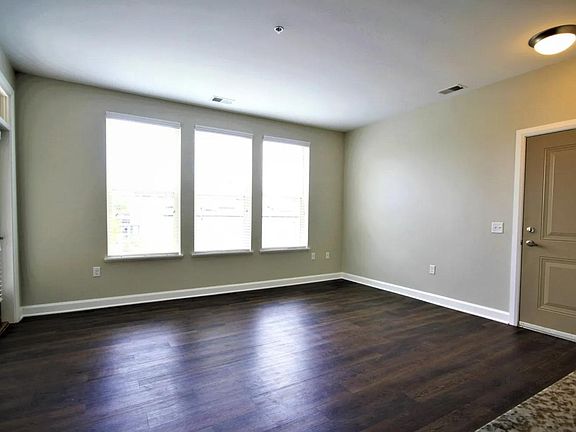 3rd image of 1310 Norton Ave APT 12