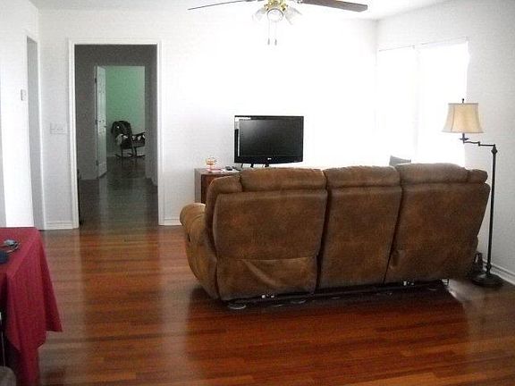 5th image of 1414 Bayou Shore Dr