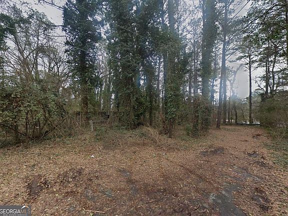 2nd image of 2320 Park Way SW