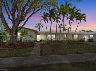 9600 SW 77th St, Miami, FL 33173