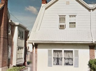 308 W Mowry St, Chester, PA 19013