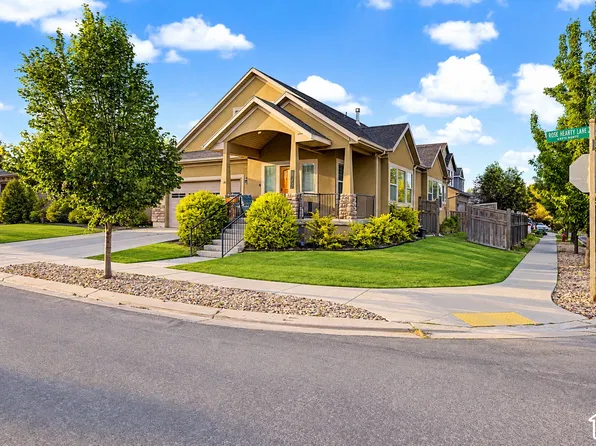 3829 E Rose Hearty Ln, Eagle Mountain, UT 84005