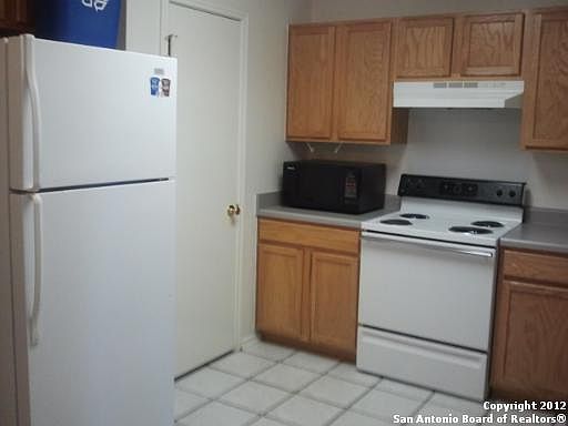 3rd image of 7914 SUNFLOWER WAY #7914