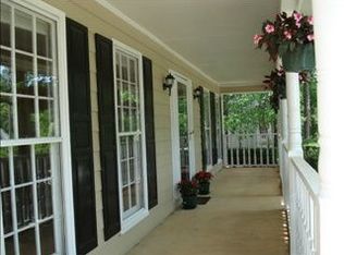 2001 Huntcliff Dr, Lawrenceville, GA 30043