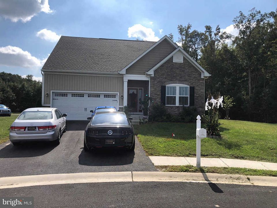 1st image of 433 Tunbridge Ct