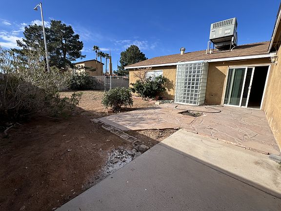 4th image of 6617 Baywood Ave