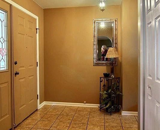 4th image of 11646 Westwood Ct