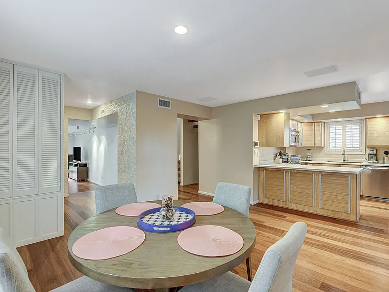 3223 Pinehurst Dr — Photo 8