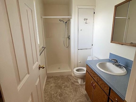 5th image of 757 L St APT 1