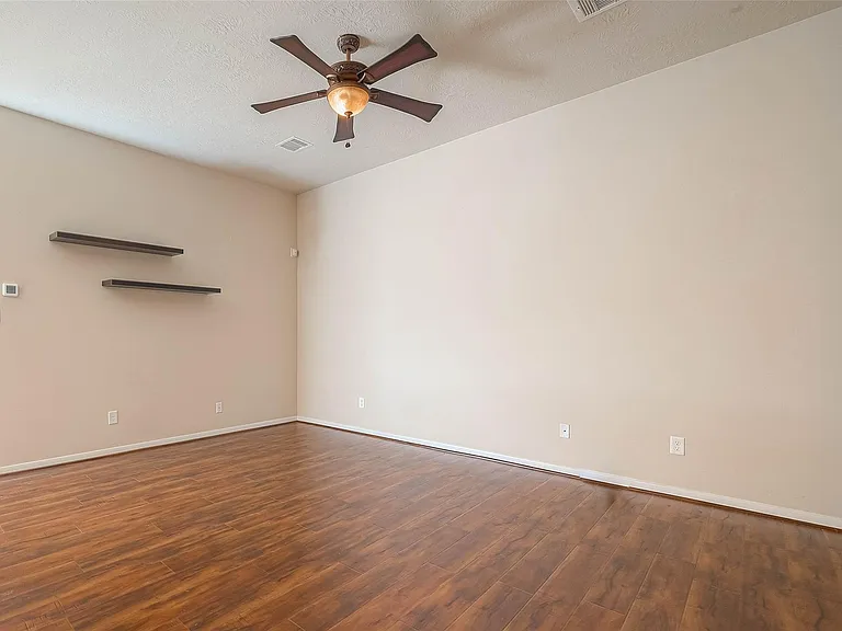18903 Pinewood Point Ln — Photo 10