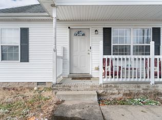 559 Oakmont Dr, Clarksville, TN 37042
