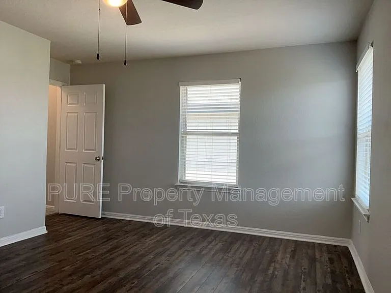161 Nogalito Way — Photo 35