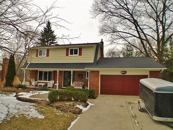 2nd image of 3873 Reseda Ct