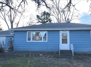 N1436 Daisy Dr, Genoa City, WI 53128