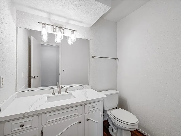 11906 Pepperdine Ln — Photo 8
