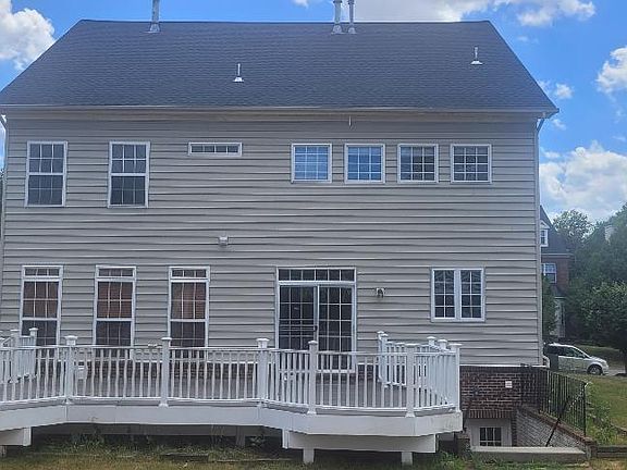 2nd image of 46062 Earle Wallace Cir