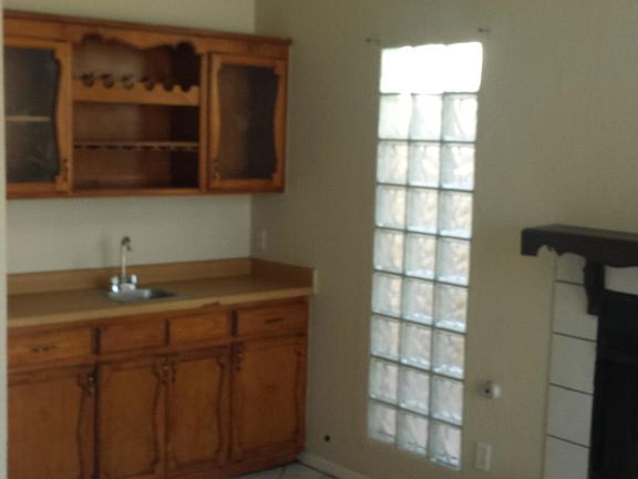 5th image of 1666 Jones Ln