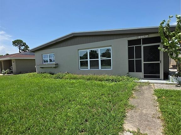 3rd image of 22268 Lasalle Rd