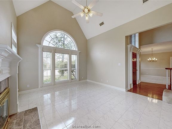 5th image of 4712 Saint Andrews Dr