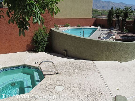 3rd image of 3920 N Paseo De Las Canchas