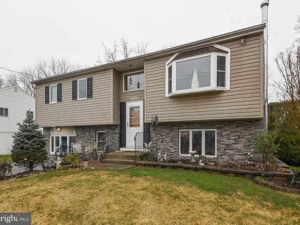 1406 Kingsley Dr, Warminster, PA 18974