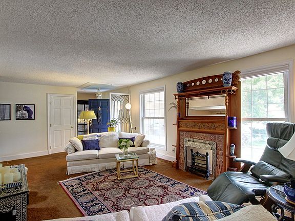 5th image of 8837 W Woodard Dr