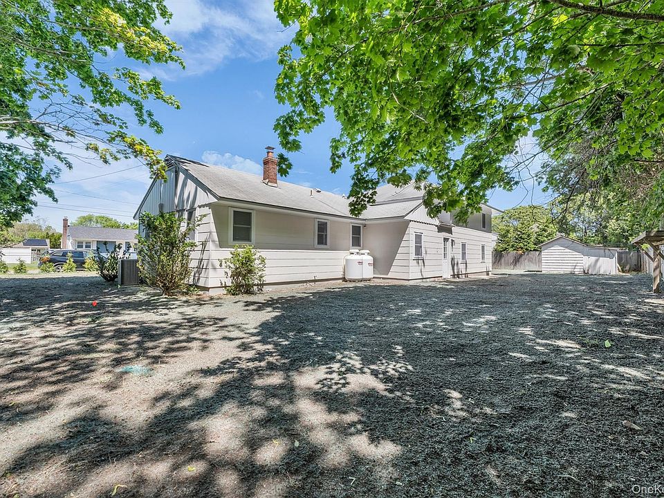 1st image of 8 N Westbury Road