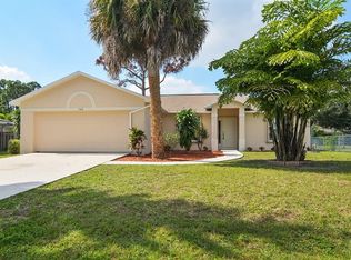 142 NW Peach St, Port Saint Lucie, FL 34983