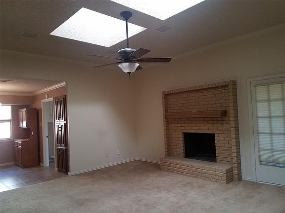4th image of 2725 Whispering Trail Cir