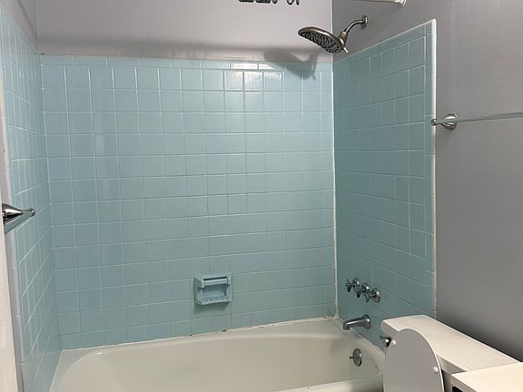 4th image of 4112 Ashmore Dr