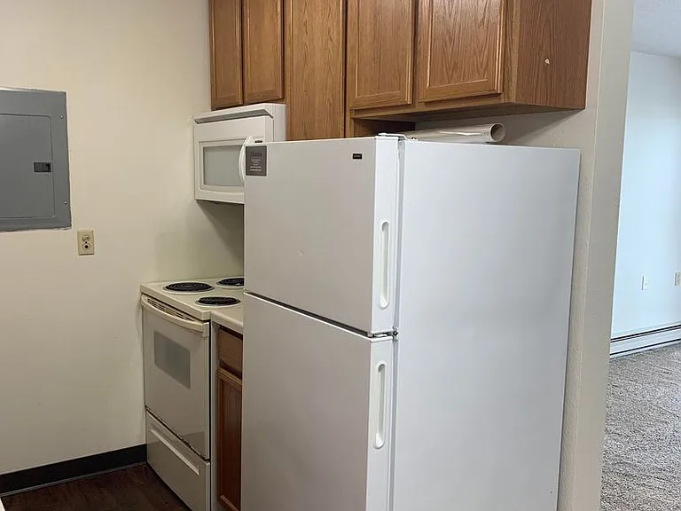 Park Place West Apartments — Photo 18