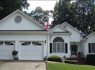 207 Torrey Ct, Simpsonville, SC 29680