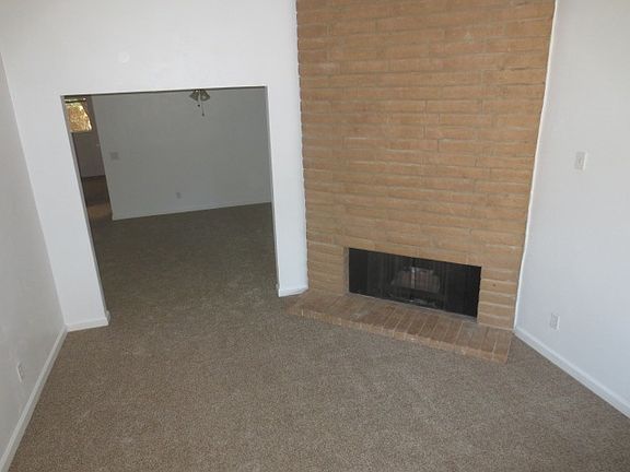 4th image of 7451 Willowcreek Dr