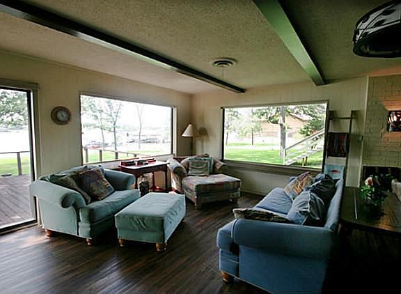 4th image of 912 Kiowa Dr E