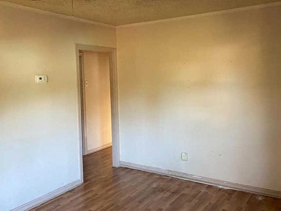5th image of 1715 Hilltop Blvd