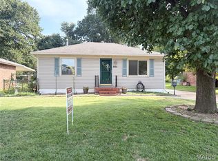 554 Mildred Ave, Wood River, IL 62095