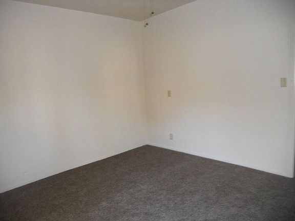 4th image of 331 S Ramona St