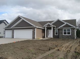 4725 N West View Dr, Bay City, MI 48706