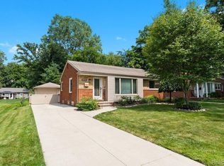 16574 Delaware Ave, Redford, MI