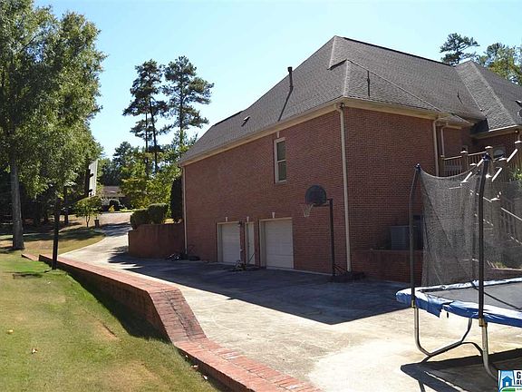 5th image of 112 Bolton Ln