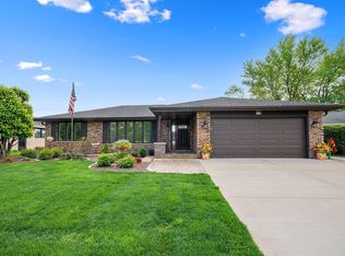 7719 Sycamore Dr, Orland Park, IL