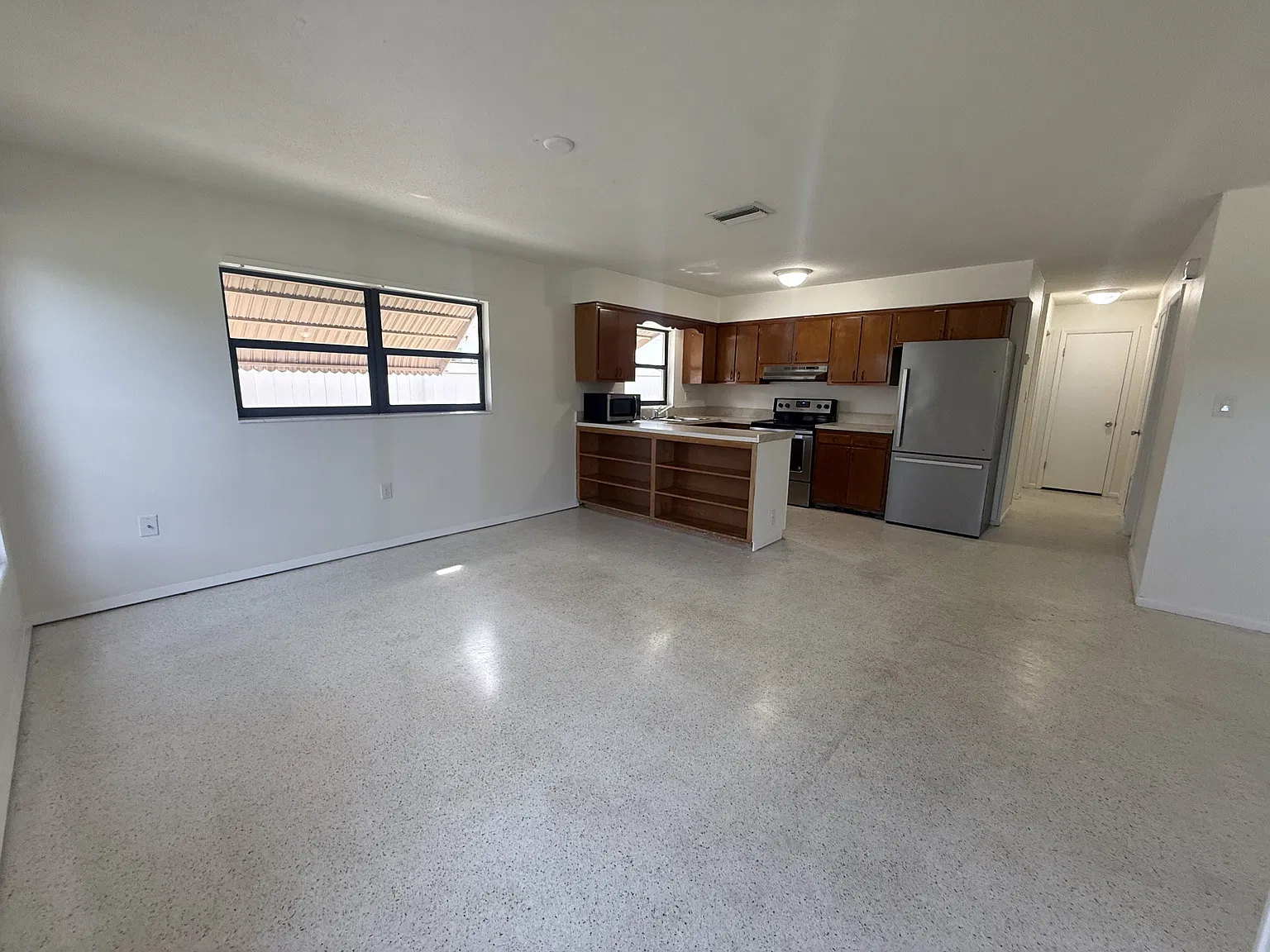 1301 North Sinclair Avenue - 1 — Photo 2