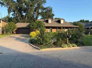 2311 NE Turtle Creek Dr, Lawton, OK 73507