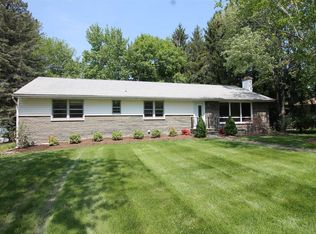 20 Creek Bend Rd, Poughkeepsie, NY 12603