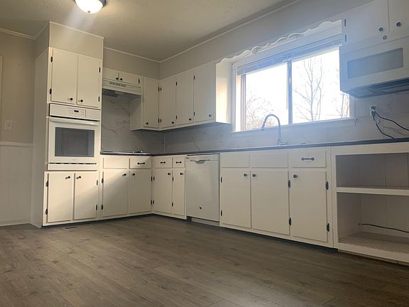 5th image of 1010 Glentana St