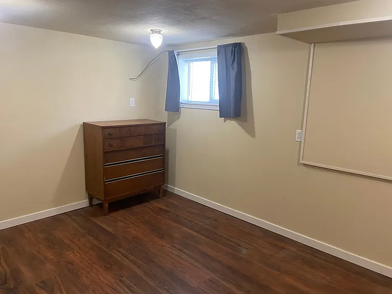 105 W Section St — Photo 11